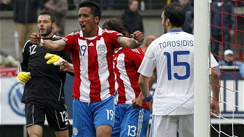 Lucas Barrios confía en que Paraguay realizará un buen Mundial