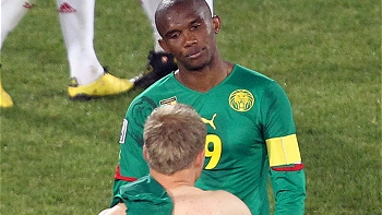 Eto'o seguirá en la selección de Camerún a diferencia del técnico Le Guen