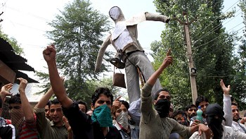 Aumentaron a 16 los muertos en ola de violencia al norte de Cachemira