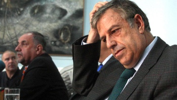 Jorge Schaulsohn enfrenta millonaria deuda