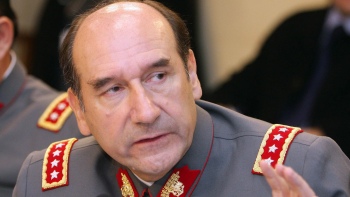 General Fuente-Alba: No voy a polemizar con los dichos de Manuel Contreras