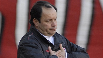 Oscar del Solar fue destituido como técnico de Ñublense