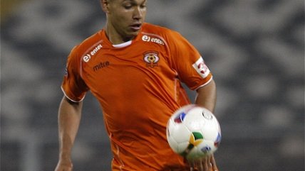   Sebastián Rocco reclamó por su expulsión en el duelo frente a Santiago Wanderers 