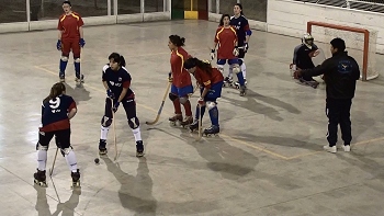   Selección chilena femenina comenzó con triunfo su preparación en San Juan 