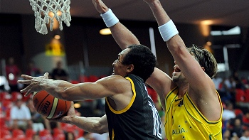   Australia aplastó a Alemania y dio un importante paso de cara a la clasificación en la Copa del Mundo 