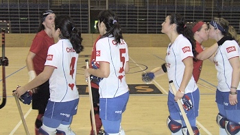   Selección de hockey patín consiguió brillante triunfo en duelo preparativo para el Mundial 