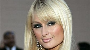 Diario aseguró que Paris Hilton logró acuerdo con fiscalía tras detención con droga