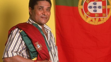 Eusebio lamentó el deceso del técnico chileno Fernando Riera