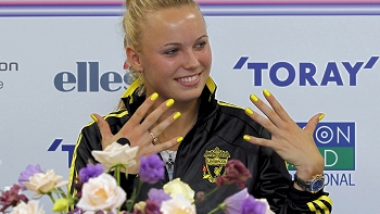 Caroline Wozniacki alcanzó de forma fortuita las semifinales en el WTA de Tokio