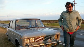 Nieto de Carlos Prats culminó viaje a Santiago en réplica del automóvil de su abuelo