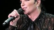   Liza Minnelli canceló siete conciertos por una neumonía 
