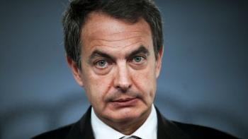 Zapatero remodeló su Gobierno para impulsar reformas sociales y económicas
