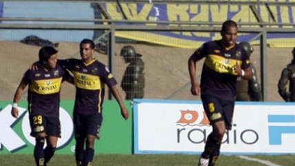 Nicolás Freitas alargó la ventaja de Everton contra San Felipe