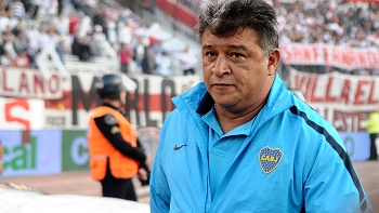   Claudio Borghi: La posibilidad de hablar con la gente de la selección siempre está 