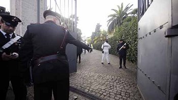 Policía halló artefacto bomba en embajada de Grecia en Roma