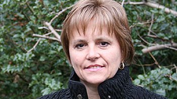 Intendenta de Magallanes defendió a Piñera: Cumplió con lo que prometió