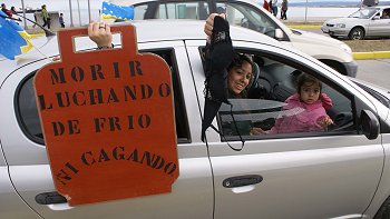 Vea imágenes de la multitudinaria protesta contra el alza del gas en Punta Arenas