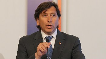 Golborne: Cualquier medida para mantener el orden en Magallanes es positiva