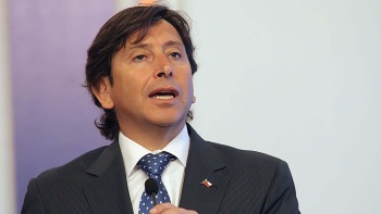 Parlamentarios rechazan adelantar carrera presidencial tras rol de Golborne en fin de crisis del gas