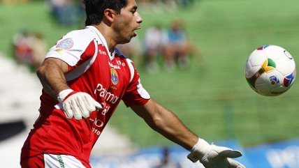 Lorenzo Antillo: "No hay nada formal por Johnny Herrera"