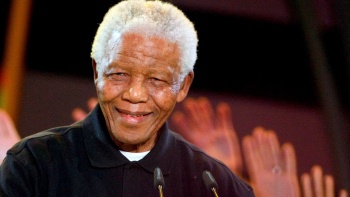 Nelson Mandela abandonó el hospital