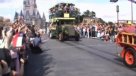 Mineros rescatados de Atacama protagonizaron desfile de Disney