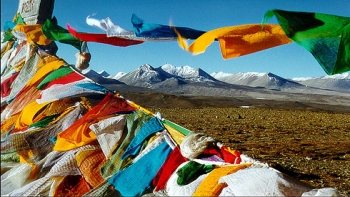 Tibetanos festejaron el inicio de un nuevo año bajo la influencia de la liebre