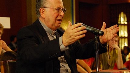 Jueza González ordenó allanamiento de domicilio de abogado de Karadima