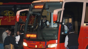   Volcamiento de bus en el Biobío dejó a 19 personas heridas 