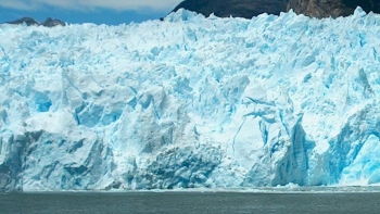 Obispo Infanti e Hidroaysén: Bernardo Matte es quizá bastante inmoral en sus negocios
