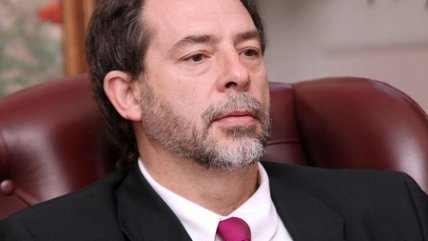 Girardi: El proyecto de postnatal no puede ser una iniciativa simbólica ni pirotécnica