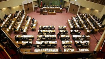 Concertación citará a Hinzpeter y Golborne a comisión que investigará HidroAysén