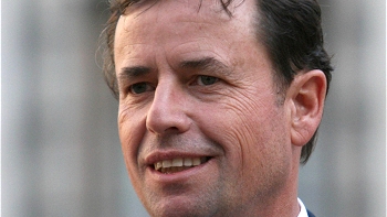 Ministro Pérez tras reunión con contralor: Reconocemos que hubo errores en el caso Kodama