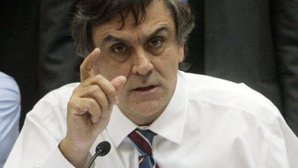 Longueira acusó a la Concertación de iniciar 