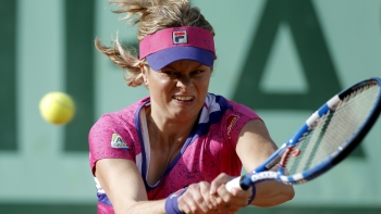Kim Clijsters aprobó cómodamente su primer examen en Roland Garros