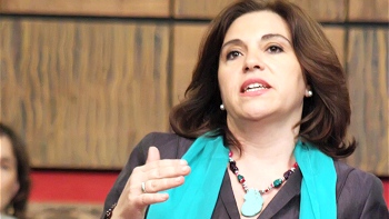 Ana Lya Uriarte: HidroAysén estaba reprobado al finalizar el gobierno de Bachelet