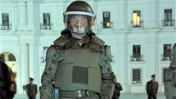 Revise los desvíos de tránsito por marcha contra HidroAysén en Alameda