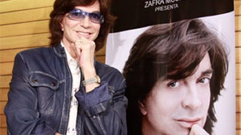 Camilo Sesto recibió el galardón 