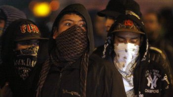 Desórdenes tras marcha contra HidroAysén terminaron con 19 detenidos