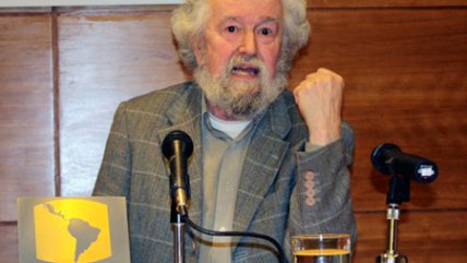 Tomás Moulian: Es inaudito pensar que los ejecutivos de La Polar no estaban informados