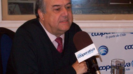 César Barros: Los verdaderos estafados son quienes compraron acciones en La Polar