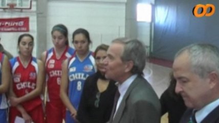   Gabriel Ruiz-Tagle se despidió de la selección femenina sub 19 en el CEO 