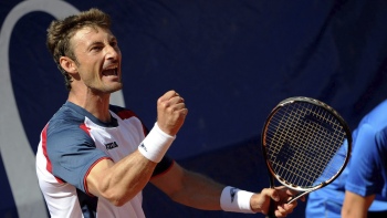 Juan Carlos Ferrero frenó la buena semana del argentino Del Bonis en Stuttgart