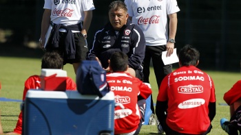   Claudio Borghi y el amistoso con Francia: Espero ver a algunos jugadores en otras posiciones 