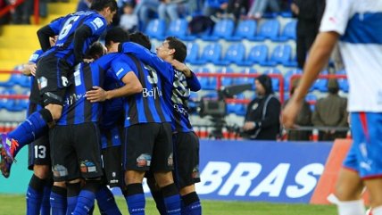 Huachipato abrió la cuenta sobre Universidad Católica con autogol de Enzo Andía