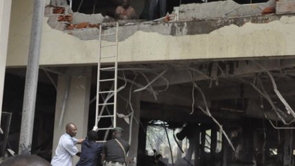   Una bomba mató a 18 personas en las oficinas de la ONU en Nigeria 