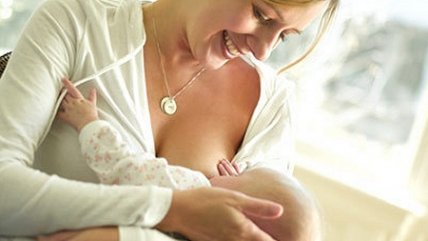   Especialista: El apego de la madre con el recién nacido es clave para una buena lactancia 