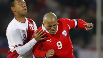   Claudio Borghi oficializó la nómina de la selección para enfrentar a Argentina y Perú 