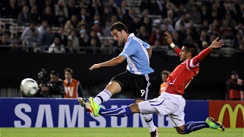   Chile vivió una jornada negra y sufrió una goleada frente a Argentina 