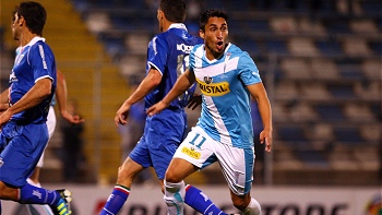 U. Católica espera confirmar su repunte en duelo con Vélez Sarsfield por la Copa Sudamericana